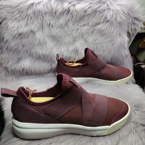 Vans Ultrarange Gore Slip On Sneakers Women's Size 10 Burgundy - Picture 2 of 8